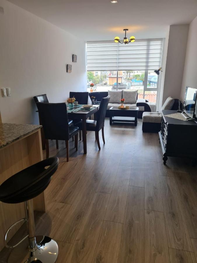 Hermoso Departamento, Centrico Y Tranquilo Quito Buitenkant foto